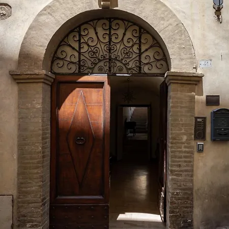 Apartamento App. Con Terrazza Panoramica In Centro-montefalco *