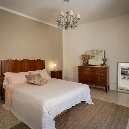 App. Con Terrazza Panoramica In Centro-montefalco Apartamento *