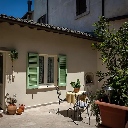 App. Con Terrazza Panoramica In Centro-montefalco *