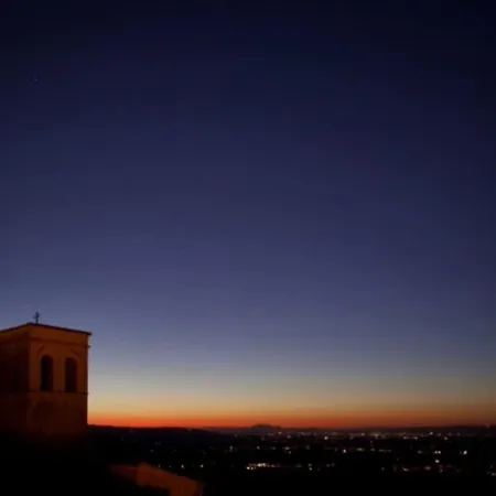 App. Con Terrazza Panoramica In Centro-montefalco Montefalco